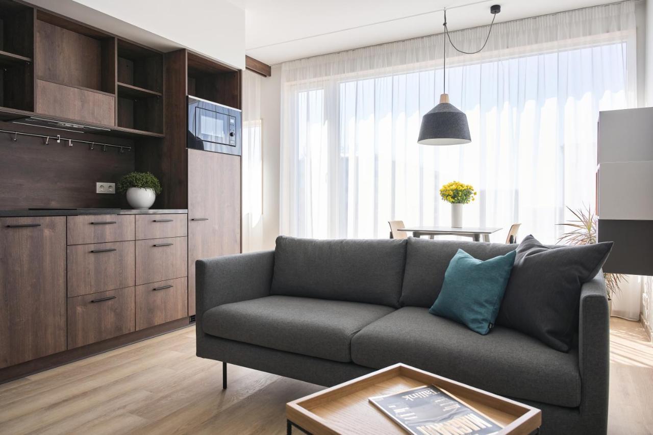 Lurich Residences Reval Esterno foto