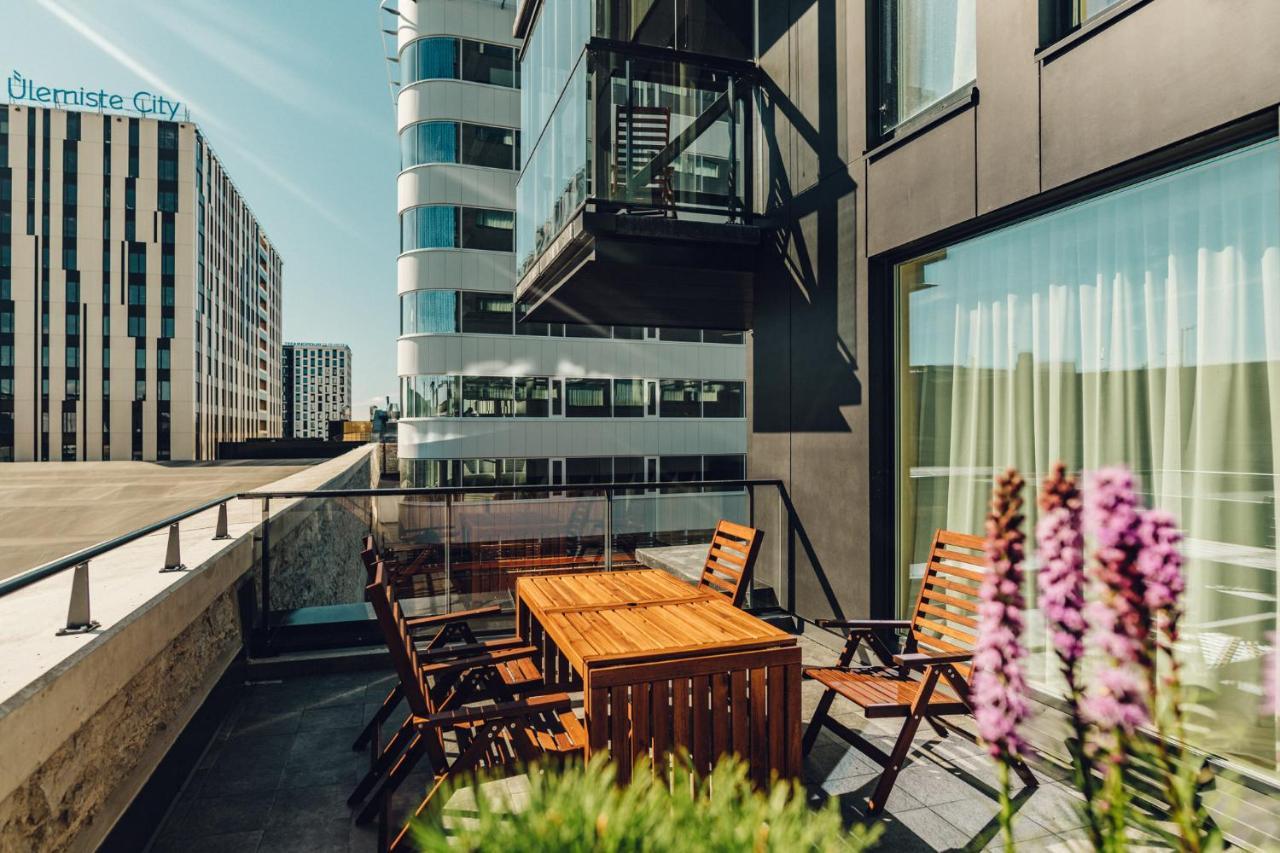 Lurich Residences Reval Esterno foto